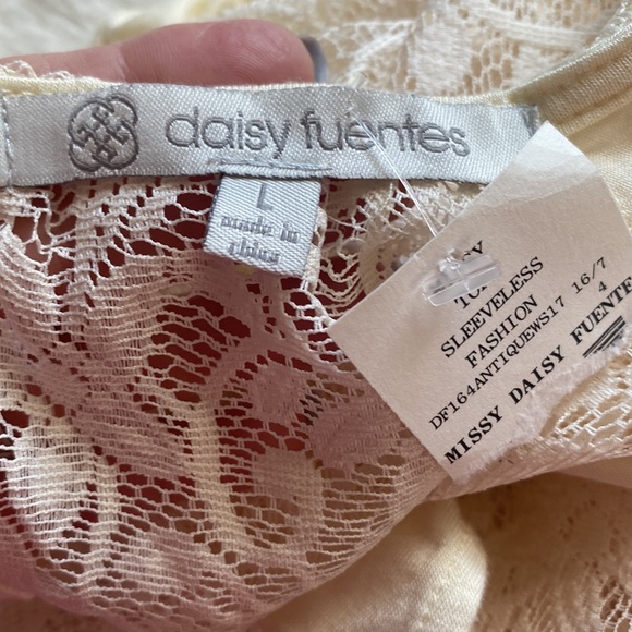 Daisy Fuentes Sleeveless Top NWT - Picture 12 of 14